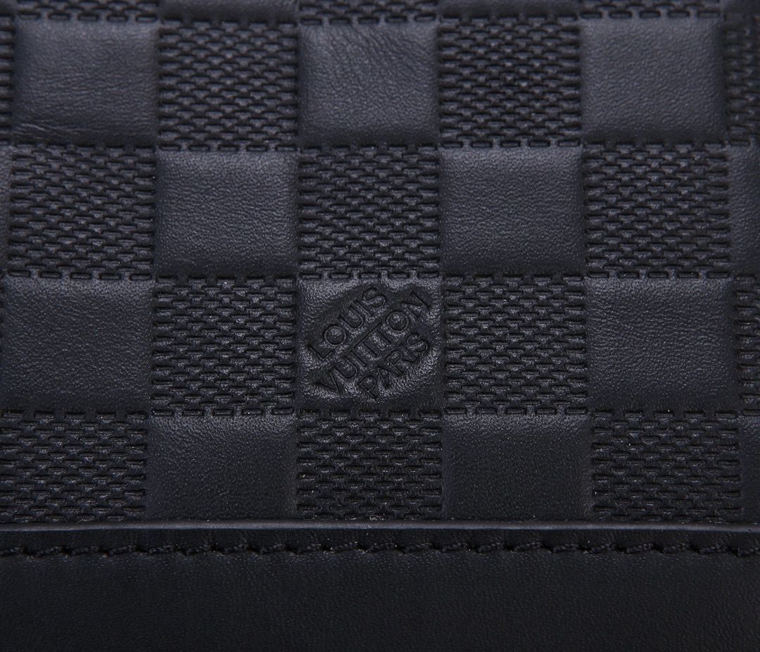 Louis Vuitton Discovery Messenger PPM N40122 Black
