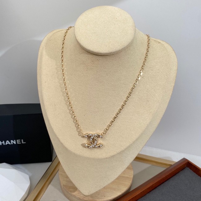 Chanel Necklace CE8881