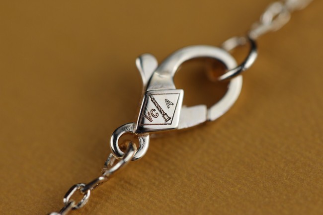 Louis Vuitton Necklace CE9029