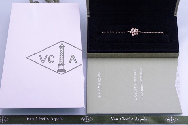Van Cleef & Arpels Bracelet CE9033