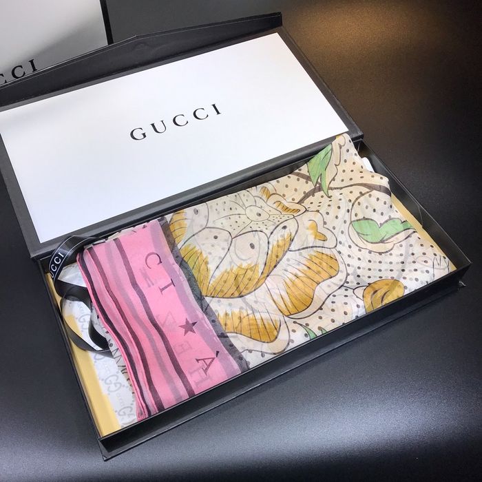 Gucci Scarf GUC00071