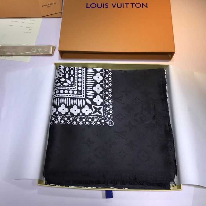 Louis Vuitton Scarf LVC00305