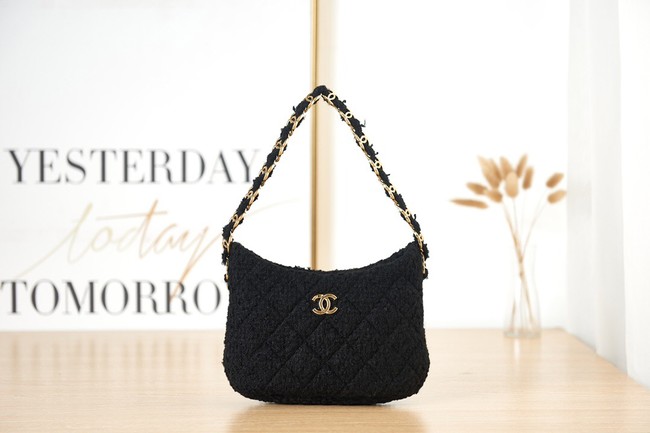 CHANEL SMALL Tweed & Gold-Tone Metal AS3562 BLACK