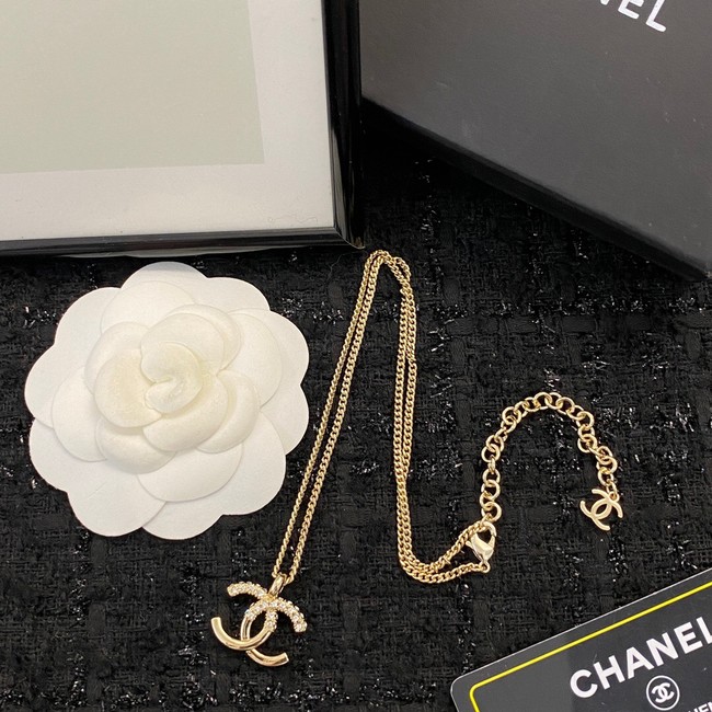 Chanel Necklace CE10090