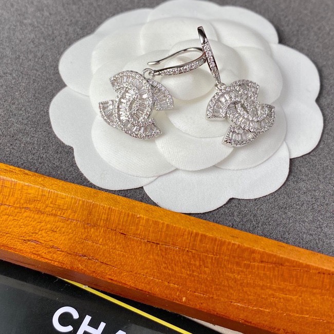 Chanel Earrings CE11152