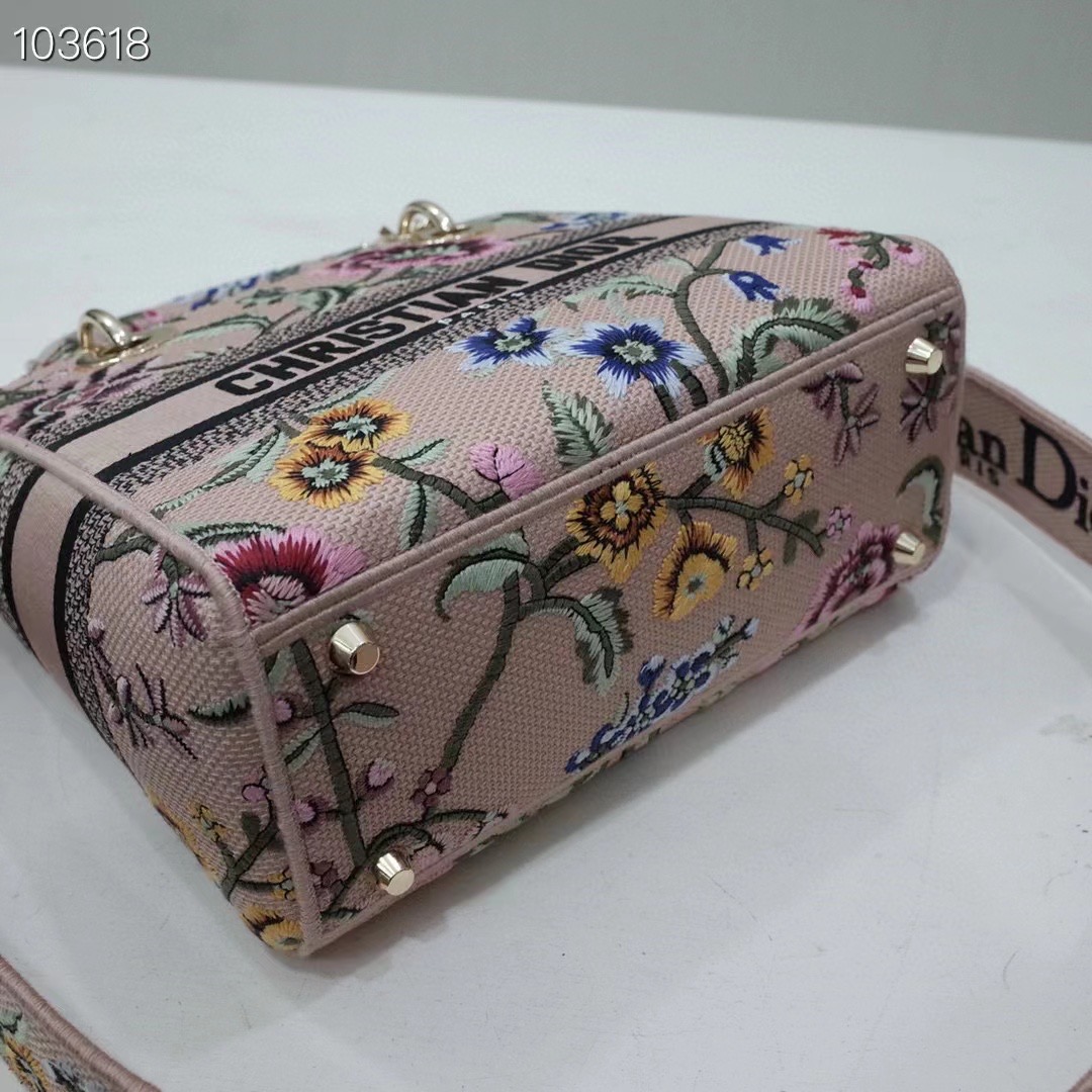 MEDIUM LADY D-LITE BAG Natural Multicolor Raffia Embroidered with Dior Petites Fleurs M0565OE