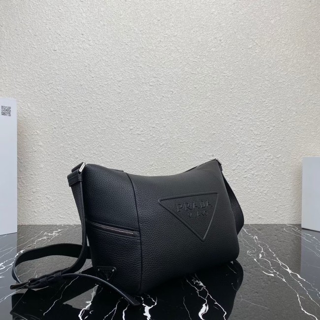 Prada Leather bag with shoulder strap 2VH165 black
