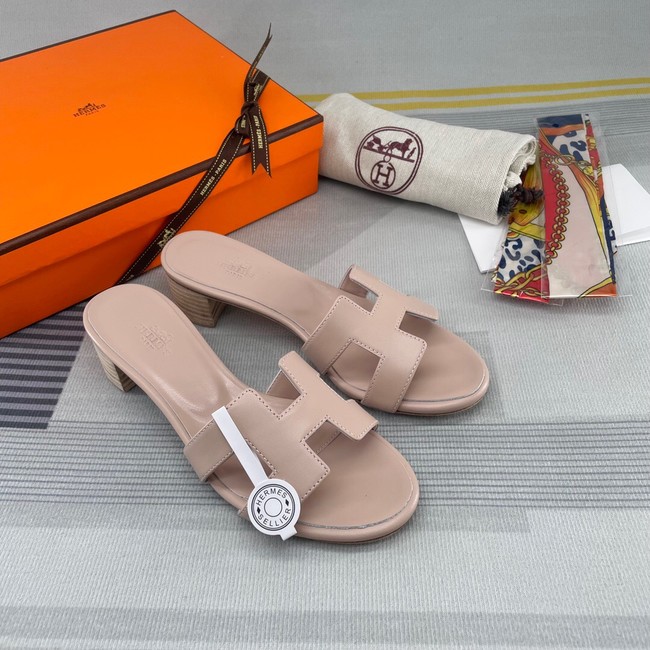 Hermes Womens leather slipper 93418-3