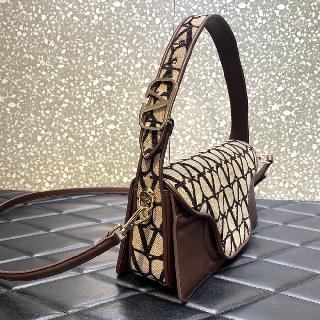 VALENTINO V-logo LOCO sheepskin and fabric handbag 2560 black
